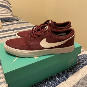 Nike SB Portmore